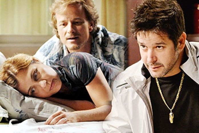 Avenida Brasil: Tufão arma arapuca e flagra Carminha com Max