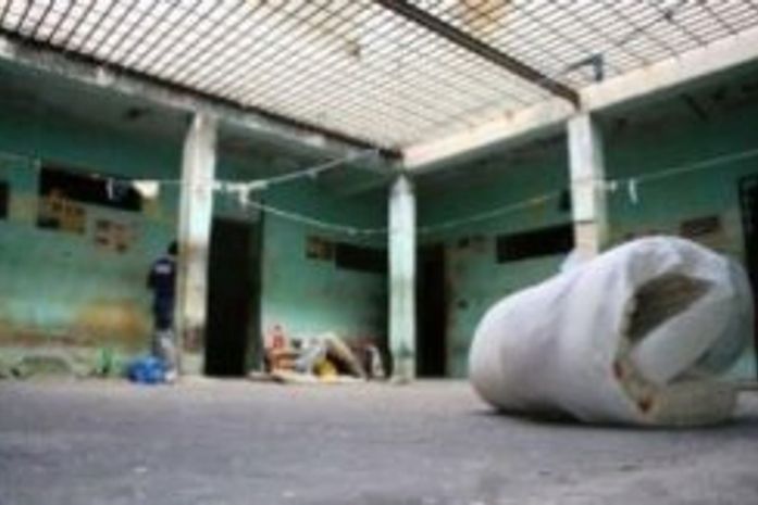 Polícia aborta fuga e contém rebelião na delegacia de Penedo