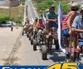 Ao longo da rodovia federal carroceiros fazem passeata em favor de Marcos Ferreira