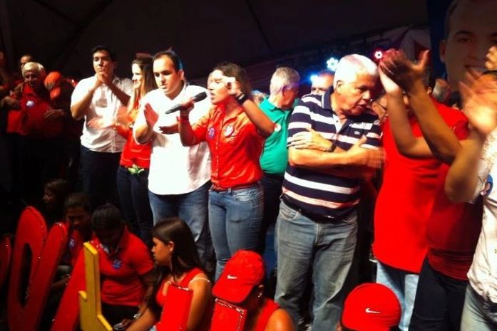 No comicio de Renatinho a presença de Thomaz Nonô