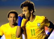 Neymar só fica atrás de Messi em gols internacionais