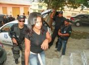Mulher suspeita de envolvimento com o tráfico é morta a tiros