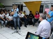 Lessa com os estudantes do Dinâmico