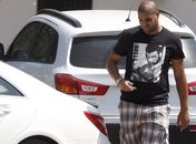 Adriano é intimado e pode responder por lesão corporal por tiro em carro