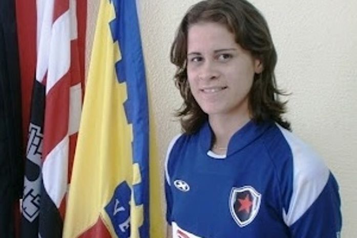 Time da Paraíba coloca goleira para treinar com os homens: "eles me respeitam"