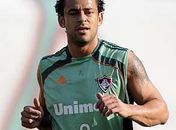 Fred vai à delegacia, nega ligação com cambista e repudia ação criminosa