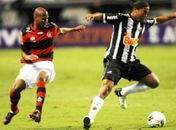 Fla vence Atlético-MG e ajuda Flu