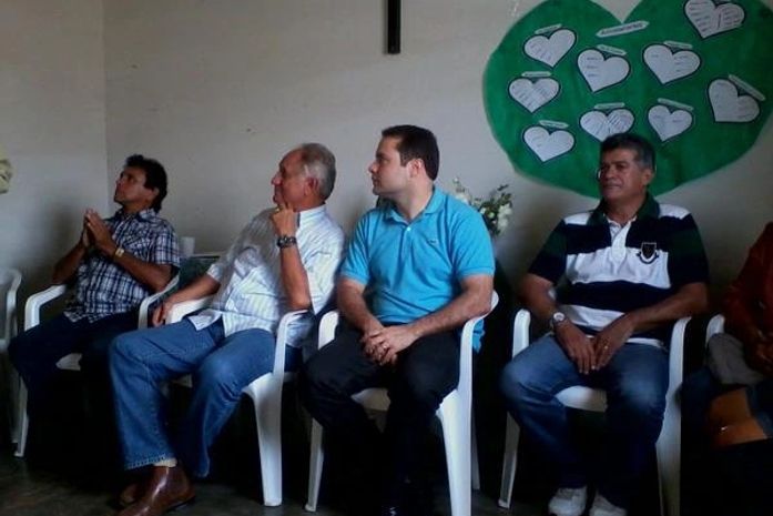 Renan Filho em União ao lado do Mano