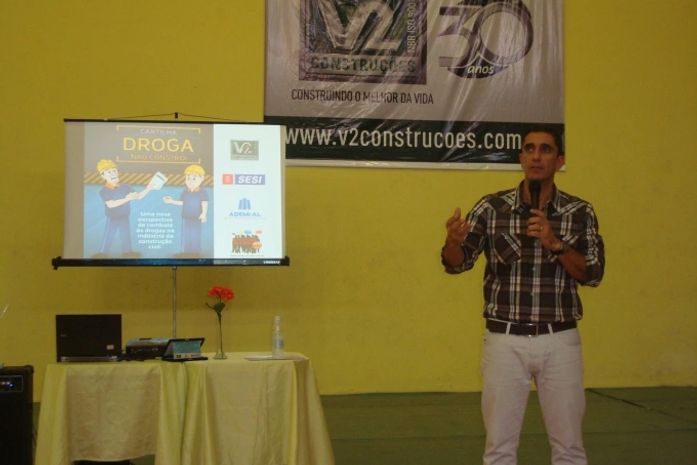 Cartilha Droga não Constrói - uma nova perspectiva de combate às Drogas na Construção Civil