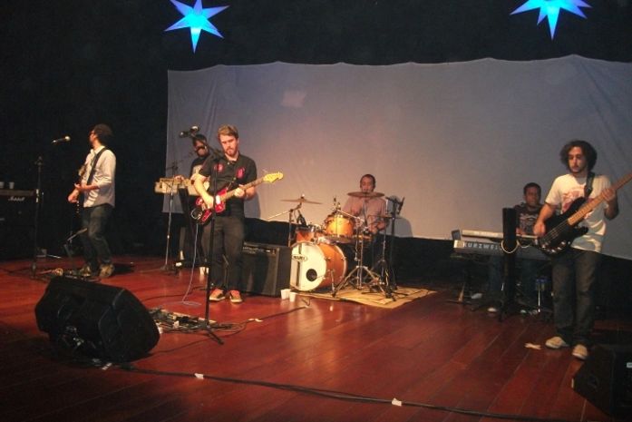 Wado lota Centro Cultural Sesi em show, após ganhar prêmio