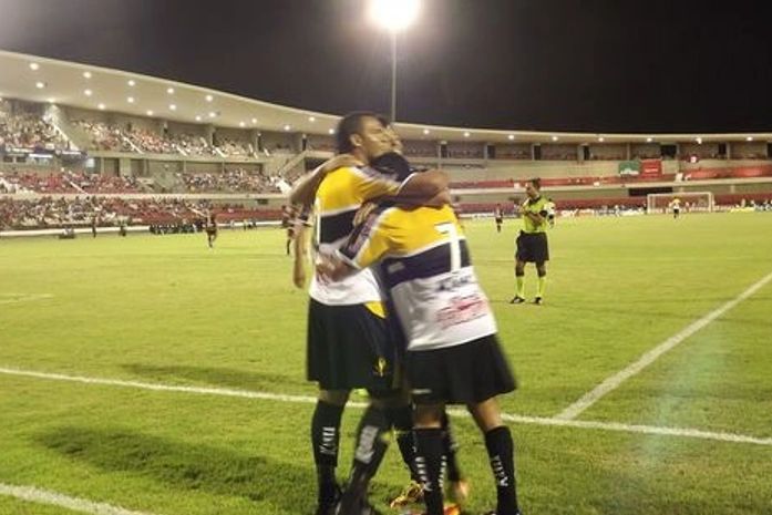 CRB perde para o Criciúma e continua assombrado pelo rebaixamento