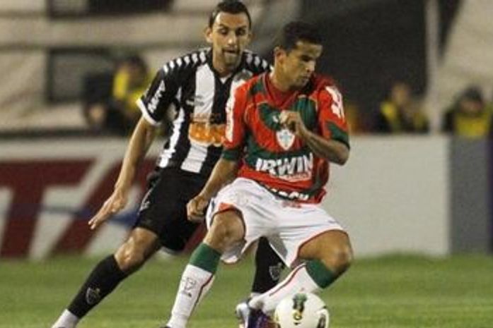 Atlético-MG arranca empate contra Portuguesa em SP