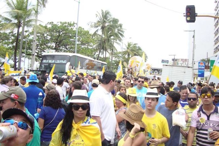 Caminhada Rui Palmeira na orla de Maceió