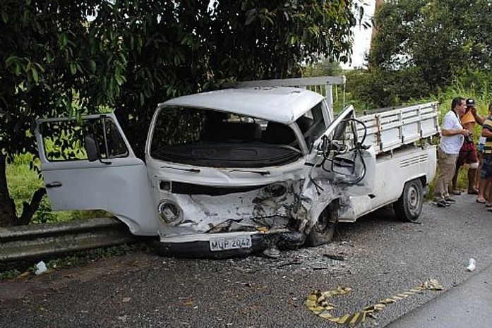 Acidente envolveu três veículos na BR 316