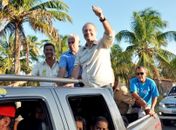 Em São Miguel dos Milagres, Renan participa de carreata em apoio à reeleição do prefeito Draga 