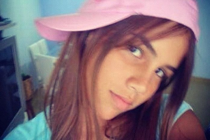 Túnel do tempo! Pérola Faria divulga foto de quando tinha 11 anos