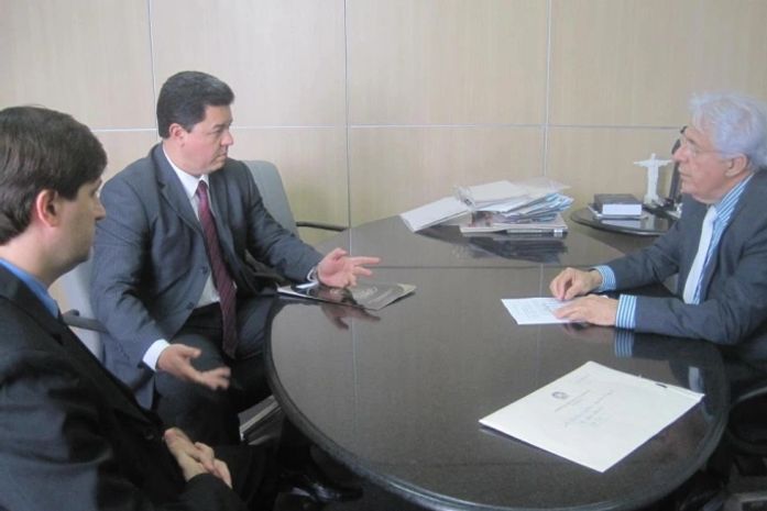 Presidente do TRE e superintendente da PF