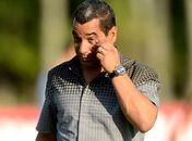Zinho, sobre Adriano: 'Ele está confuso se quer continuar, mas ainda acredito'
