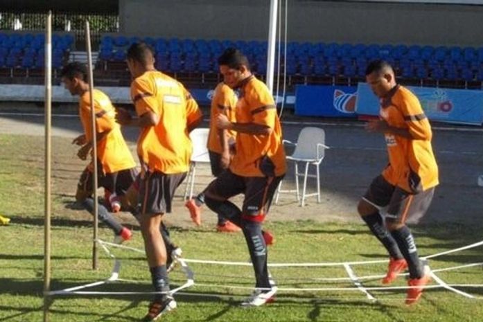 No segundo dia sob o comando de Roberval Davino, CRB treinou no Rei Pelé