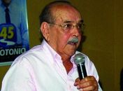 Ex-prefeito Nivaldo Jatobá (PMDB)