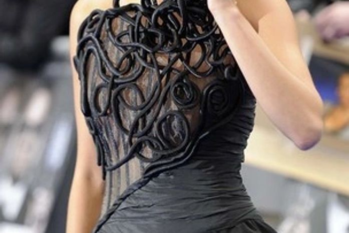 Nicole Scherzinger revela batalha contra a bulimia: ‘É o meu vício’