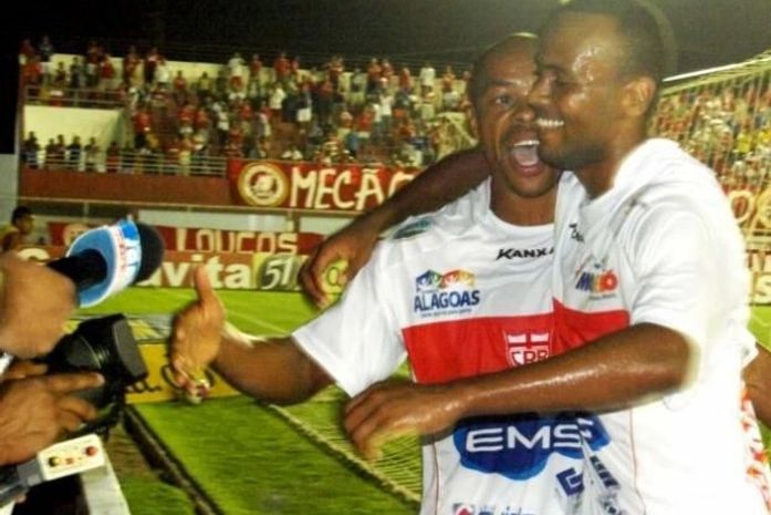 Regatianos comemoram gol no Nazarenão