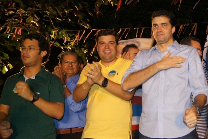 Rui Palmeira terá uma agenda extensa neste domingo e vota às 11hs no Jacintinho