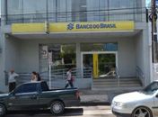 Ladrões roubam envelopes com dinheiro de agência do BB