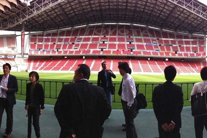 Edu Gaspar faz vistoria na primeira 'casa' do Corinthians no Japão