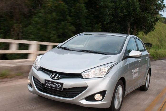 Hyundai abre venda do HB20 e divide lojas para nacionais