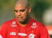 Flamengo repete aposta mal sucedida do Corinthians e amarga prejuízos com Adriano