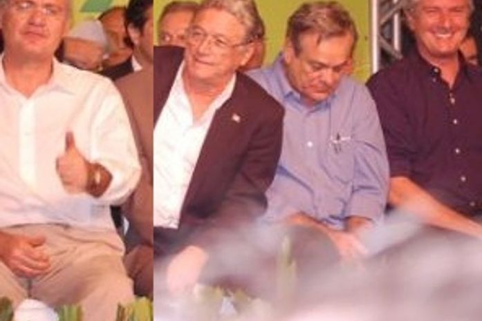 Começa articulação de políticos para eleições em 2014