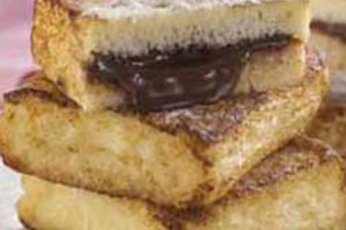 Sanduíche de rabanada e Nutella no lanche do Dia das Crianças