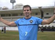 Túlio Maravilha deve reestrear pelo Botafogo no próximo dia 28