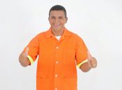Em Maribondo, Gari que há três meses não recebe da prefeitura vira celebridade ao se eleger vereador sem dinheiro