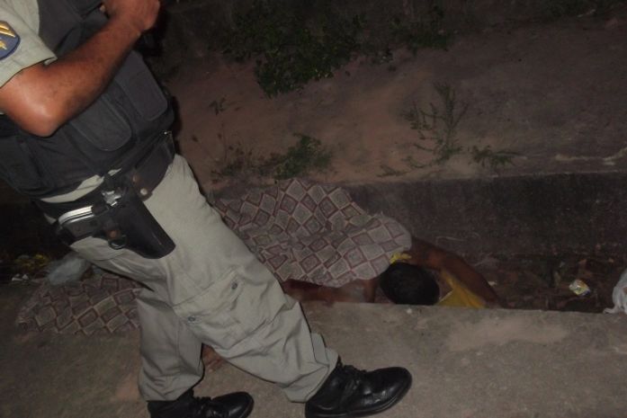 Corpo foi jogado na vala