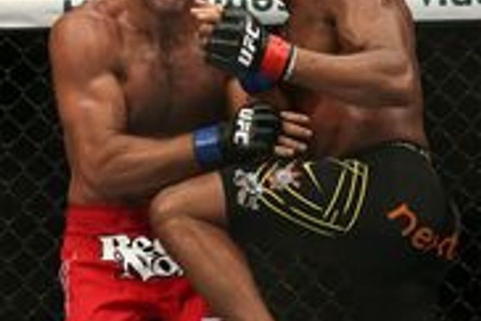 Anderson Silva derrota americano por nocaute no primeiro assalto
