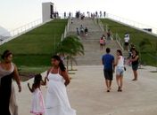 A escadaria do planetário municipal