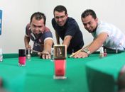 Gêmeos de Maceió lançam empresa que faz entrega agendada de esmaltes