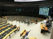 Câmara muda regra e deputados poderão faltar dois dias