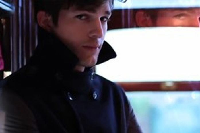 Ashton Kutcher é o ator mais bem pago da TV, segundo lista da Forbes