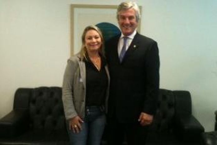 Em Brasília, Santana Mariano se encontra com bancada federal