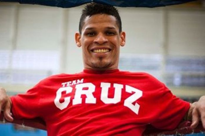 Boxeador assume ser gay e ignora provocações