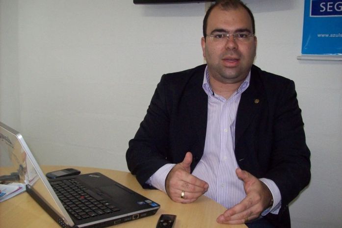 Djaildo Almeida explica modalidades do microsseguro