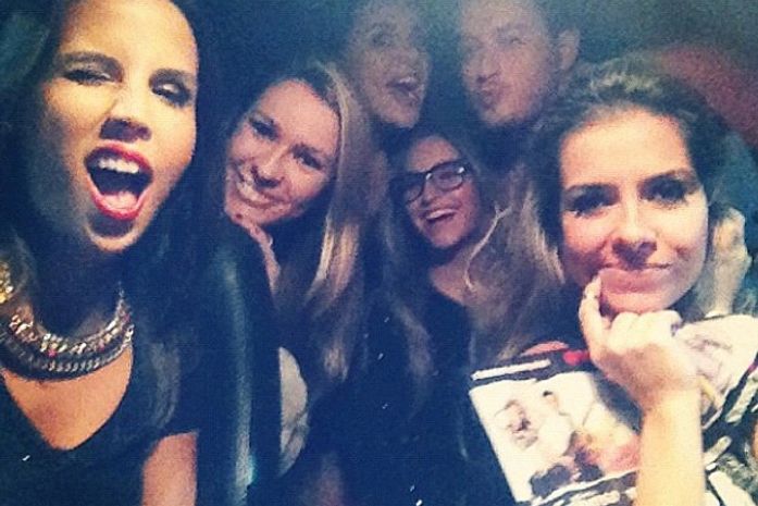 Após crise de ciúmes, Pérola Faria manda recado: 'Nem vem que não tem'