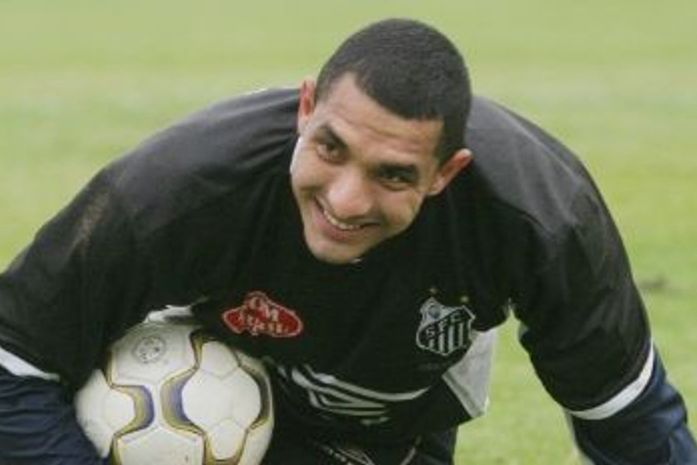 Ex-diretor negocia ida de Fabio Costa ao Penapolense