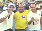 Hermes Marques de boné do lado esquerdo 