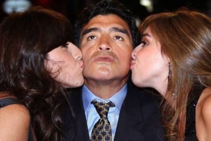 Maradona se separa de mulher grávida e não vai reconhecer o filho