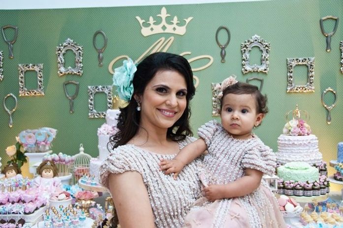 Aline Barros festeja aniversário de um ano da filha, Maria Catherine