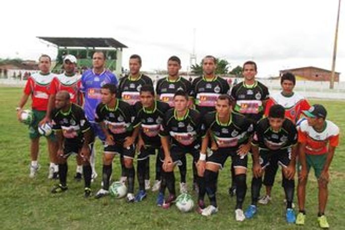 União empata e volta a Primeira Divisão